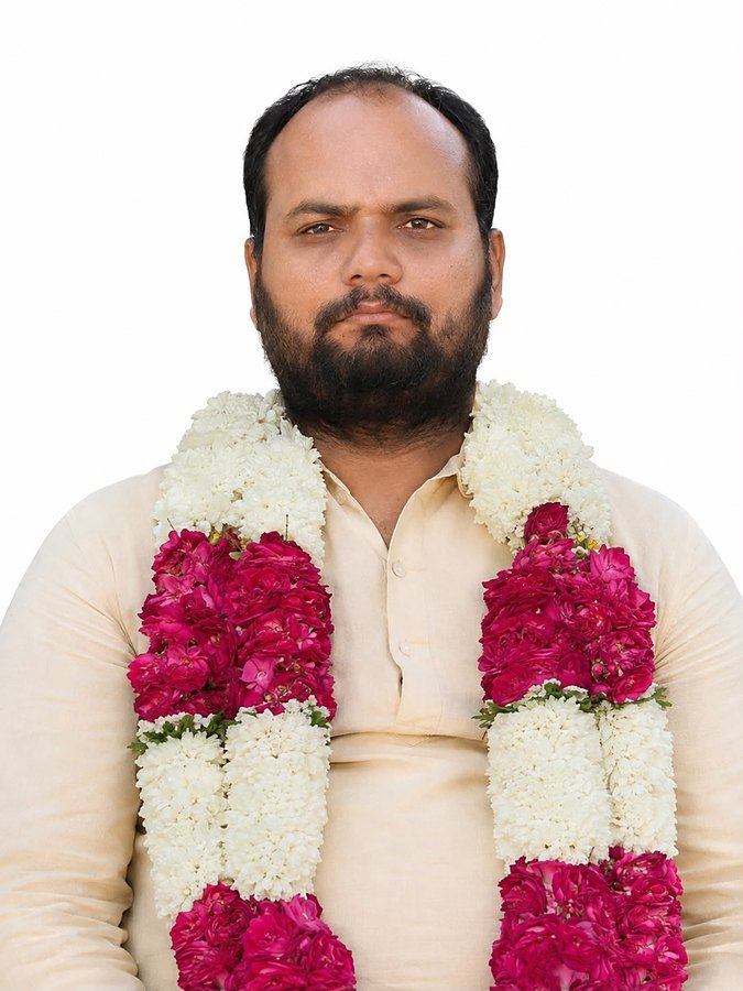 Acharya Pandit Shri Ashutosh Shukla Ji